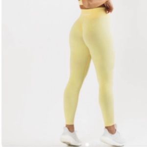 Alphalete Amplify Leggings - Yellow